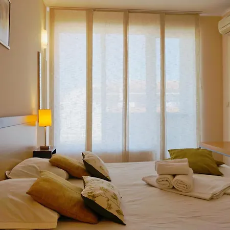 Apartment бийч - *
